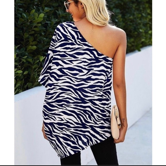 Sexy Zebra Stripe Off-Shoulder Tunic Top NWT - Picture 5 of 6